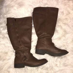 Brown Leather high rise boots with zipper